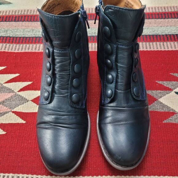 MIZ MOOZ Louise Ocean Blue Leather Ankle Booties Sz 8 Witchy Steampunk Pirate - Picture 3 of 9